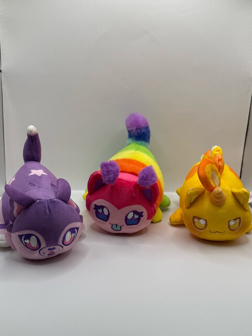 Aphmau Mystery Plush Lot Meemeow Direwolf Rainbow Caterpillar Orange Unicorn